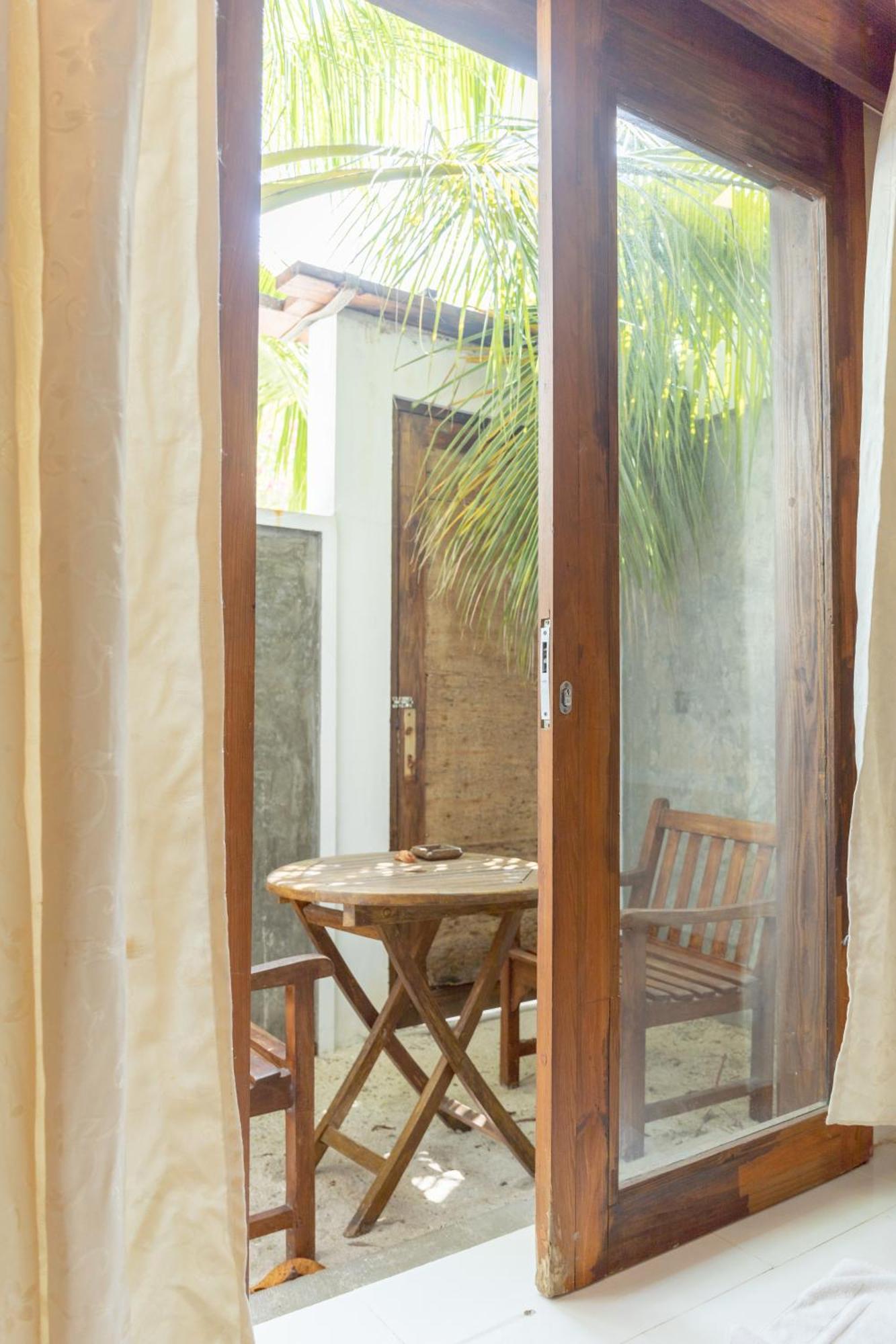 Brickwood Ganduvaru Private Villas Rasdhoo ภายนอก รูปภาพ